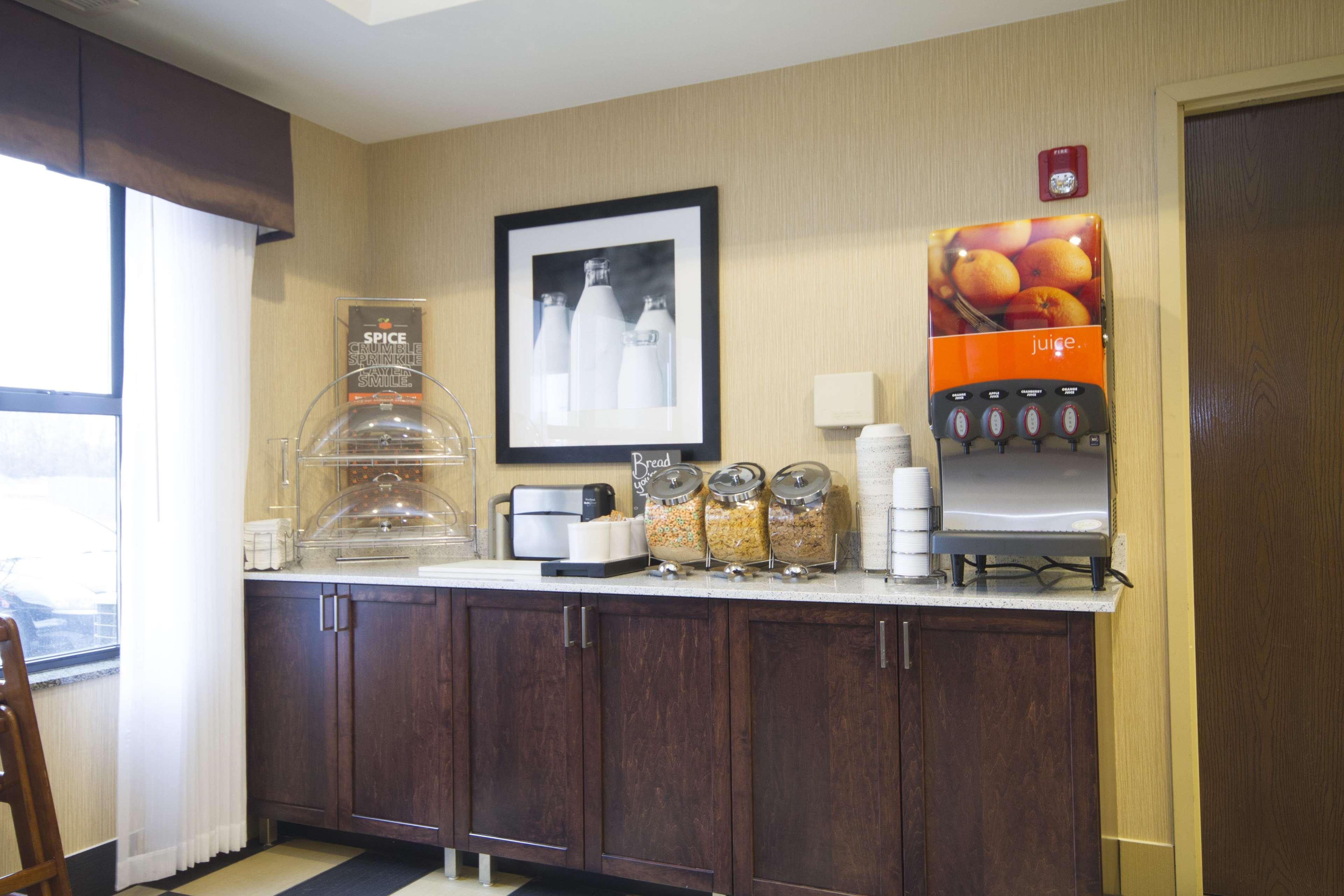 Hampton Inn Marshall Luaran gambar