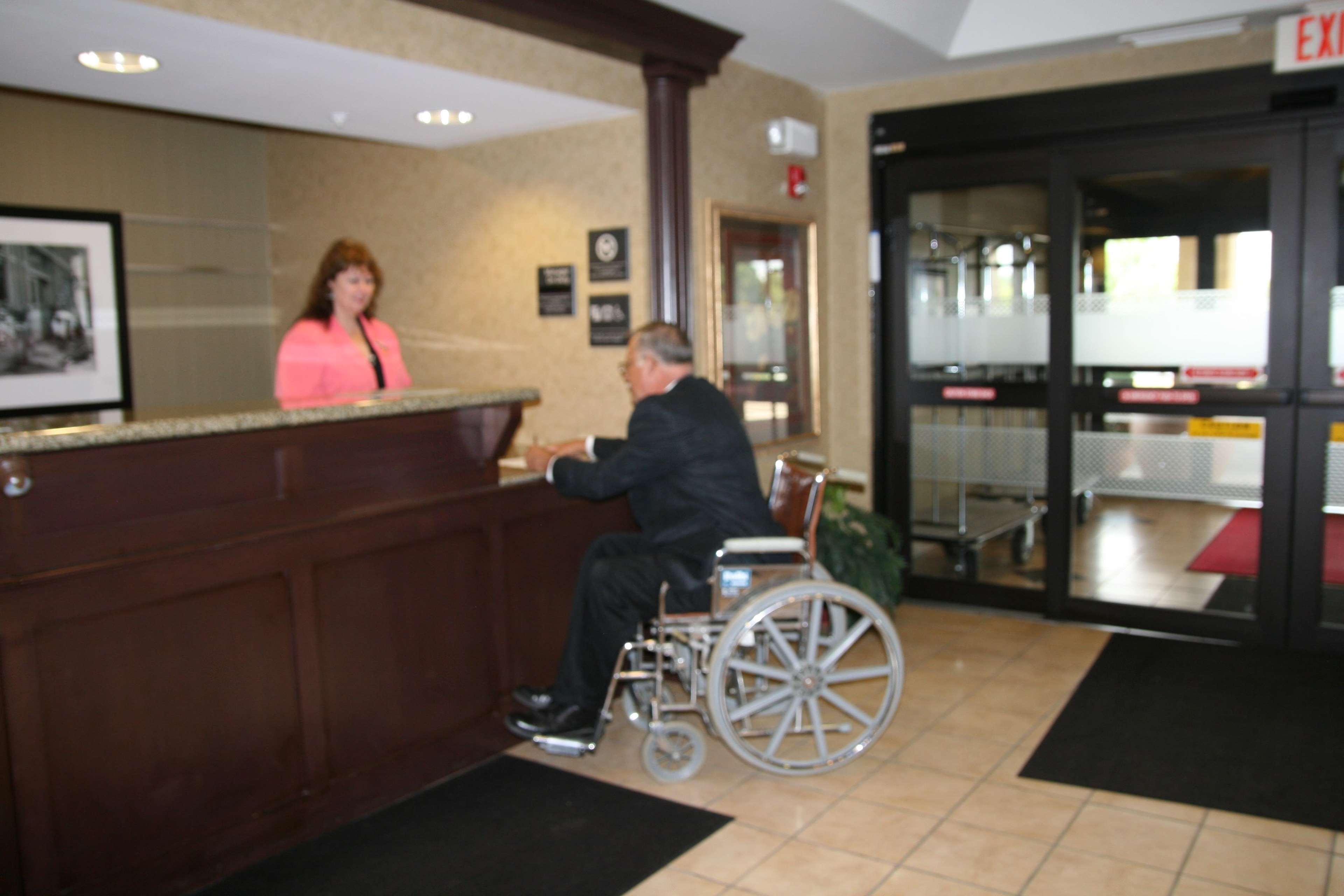 Hampton Inn Marshall Dalaman gambar